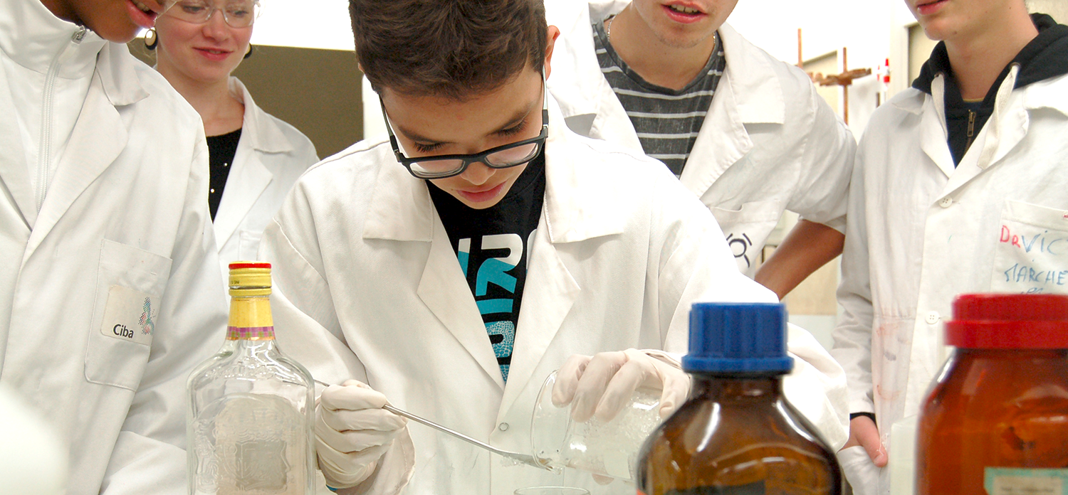 IUT1_Actualité_Chimie_VisiteLycéens2_05-2018 Visite au département Chimie des élèves de 1ère du lycée Aristide Bergès de Seyssinet
