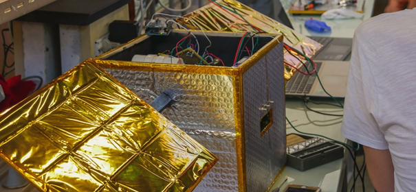 Le « cubesat » de l’équipe contenant toute l’instrumentation